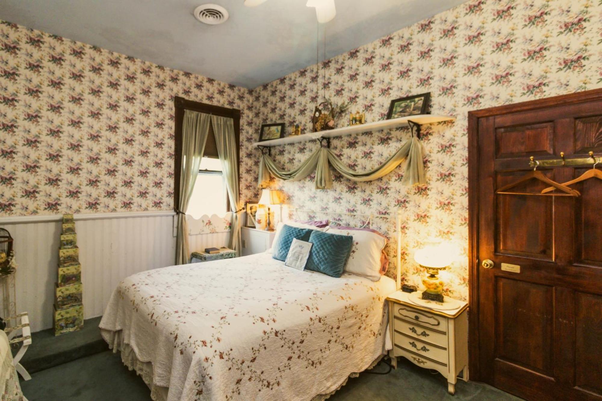 Simmons-Bond Inn Bed & Breakfast Toccoa Номер фото
