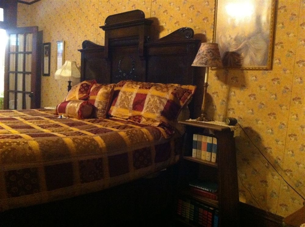 Simmons-Bond Inn Bed & Breakfast Toccoa Экстерьер фото