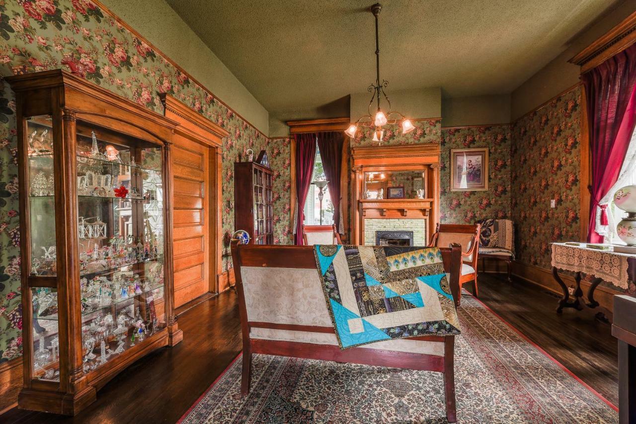 Simmons-Bond Inn Bed & Breakfast Toccoa Экстерьер фото